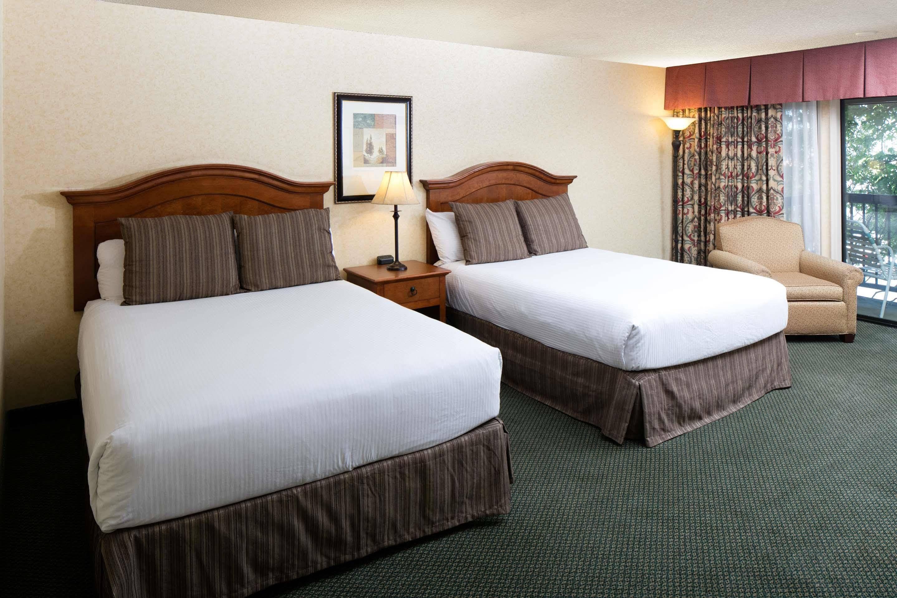 Red Lion Hotel Redding Dış mekan fotoğraf