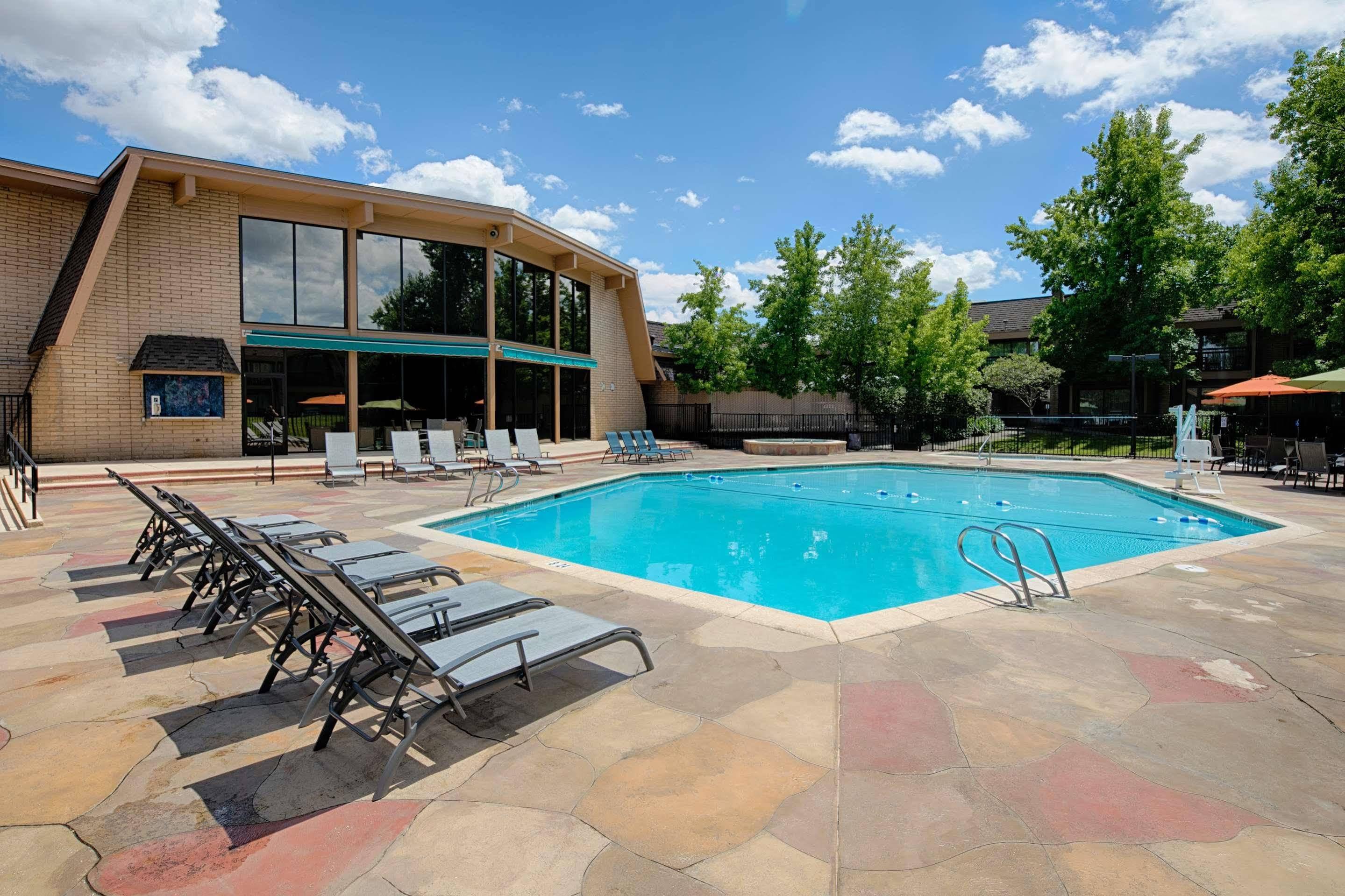 Red Lion Hotel Redding Dış mekan fotoğraf