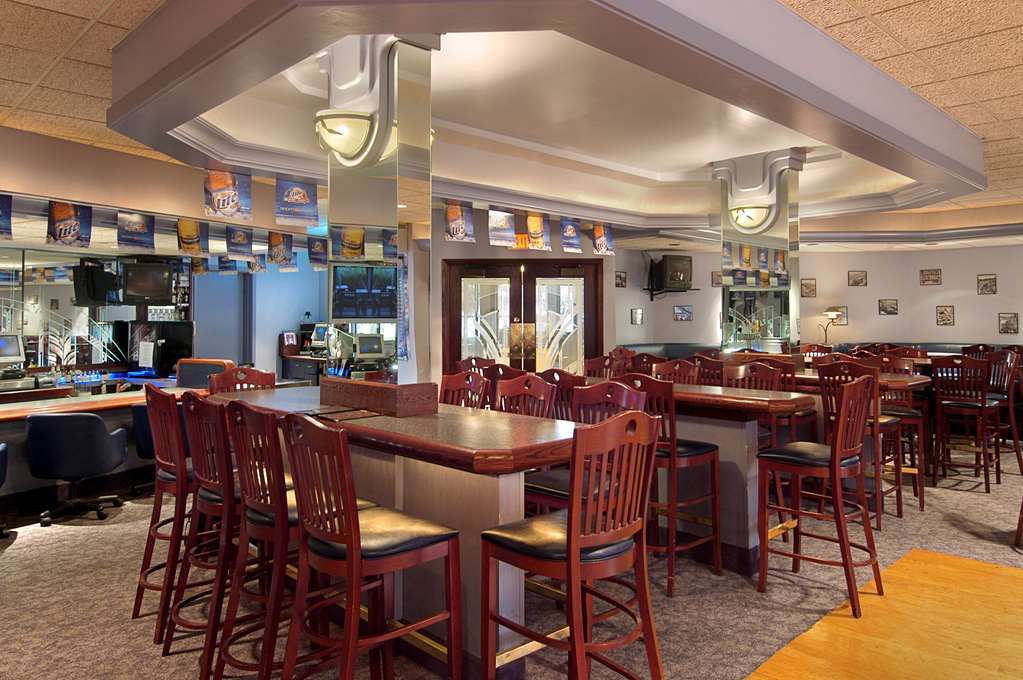 Red Lion Hotel Redding Restoran fotoğraf