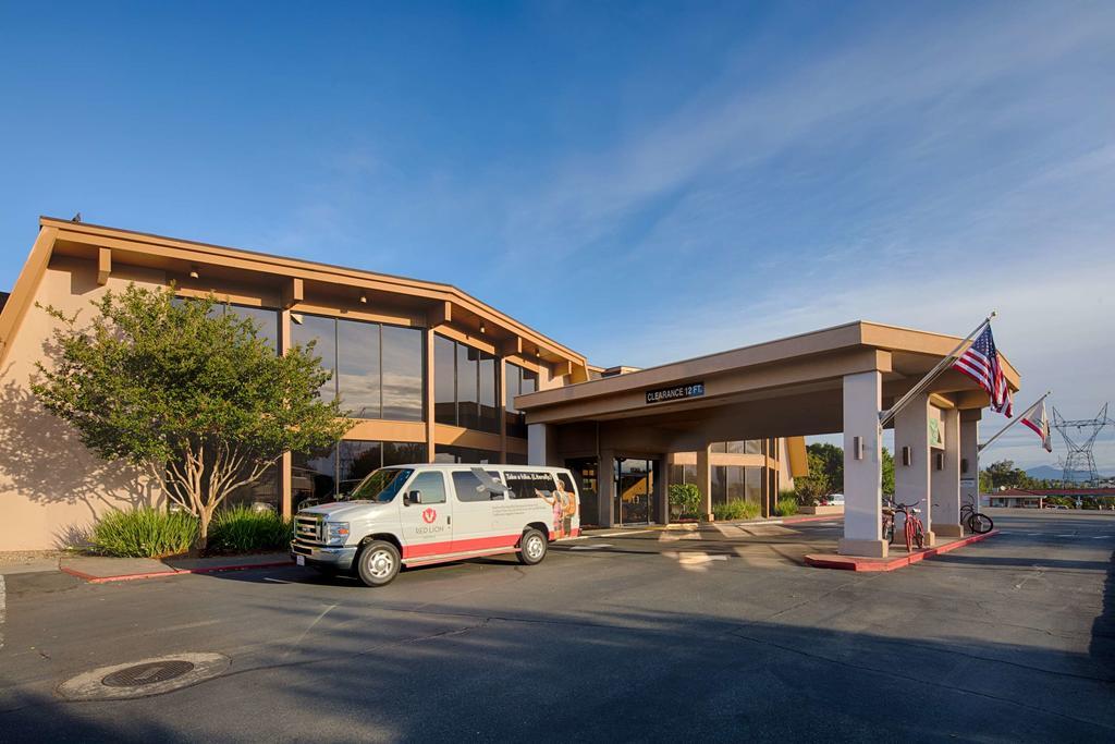 Red Lion Hotel Redding Dış mekan fotoğraf