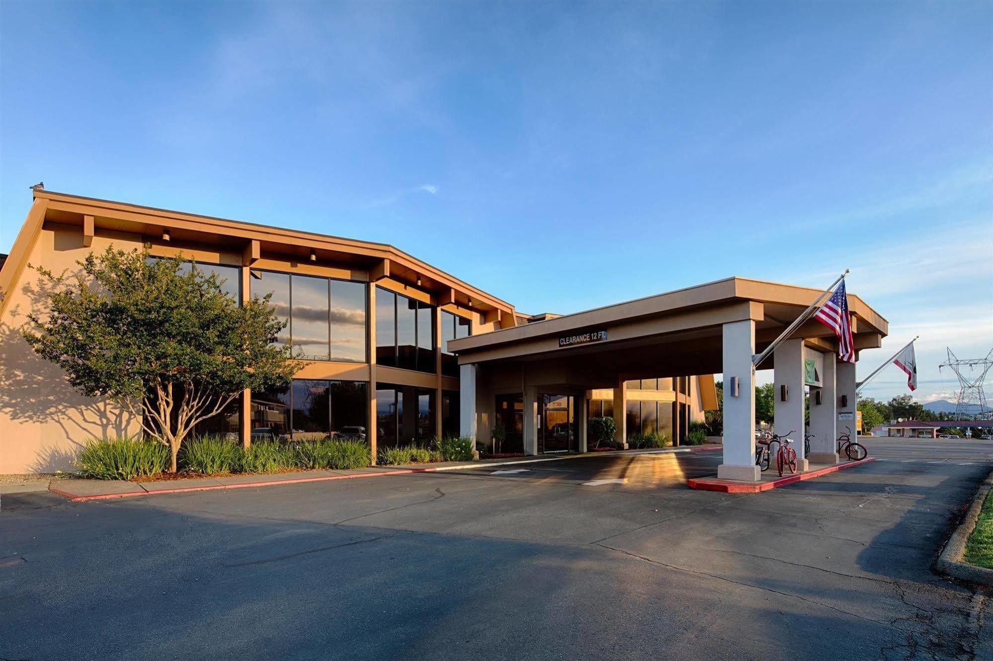 Red Lion Hotel Redding Dış mekan fotoğraf