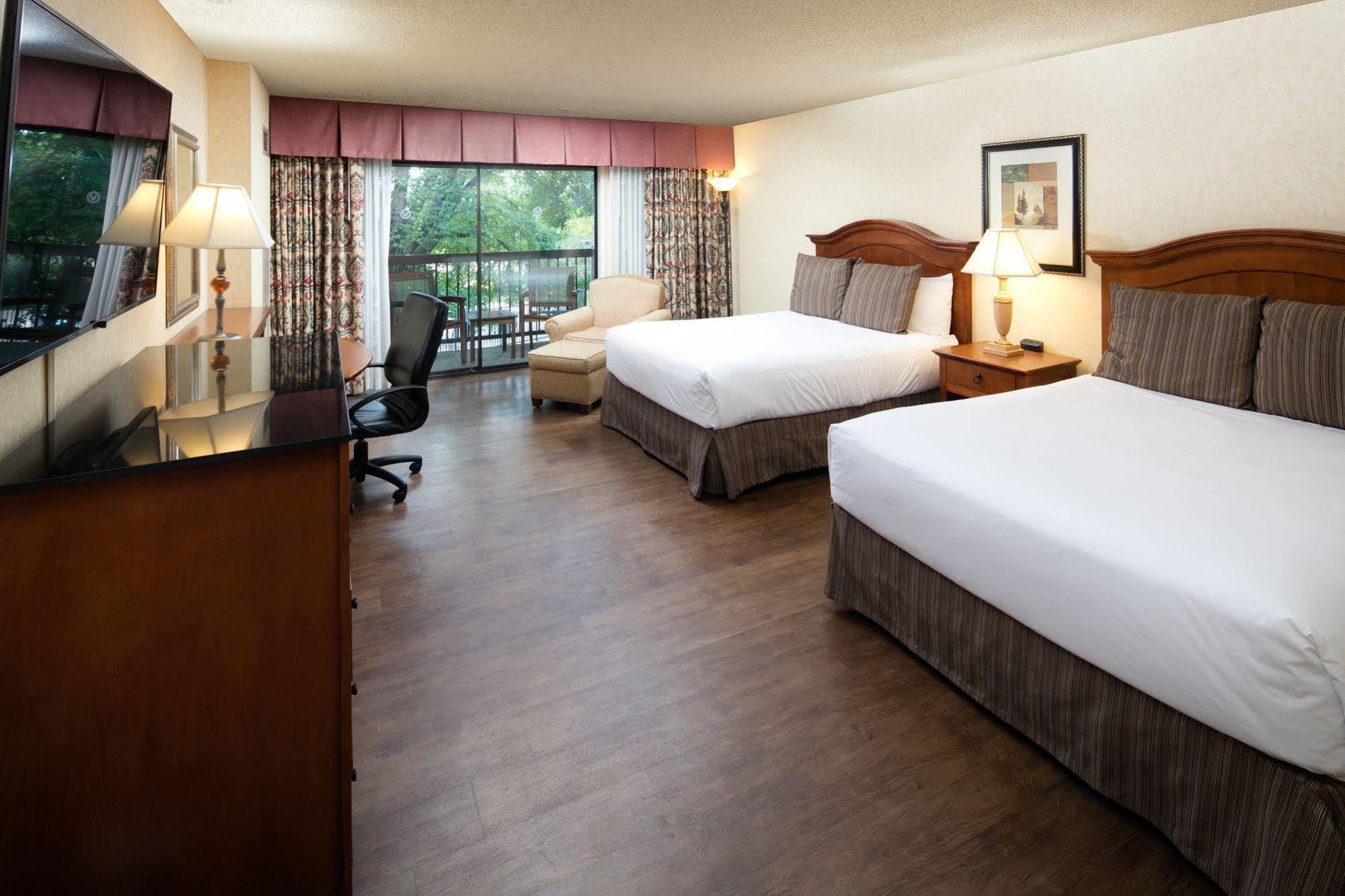 Red Lion Hotel Redding Dış mekan fotoğraf